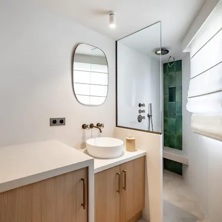 Amazing 2br Renovated - Sea View - Palm *